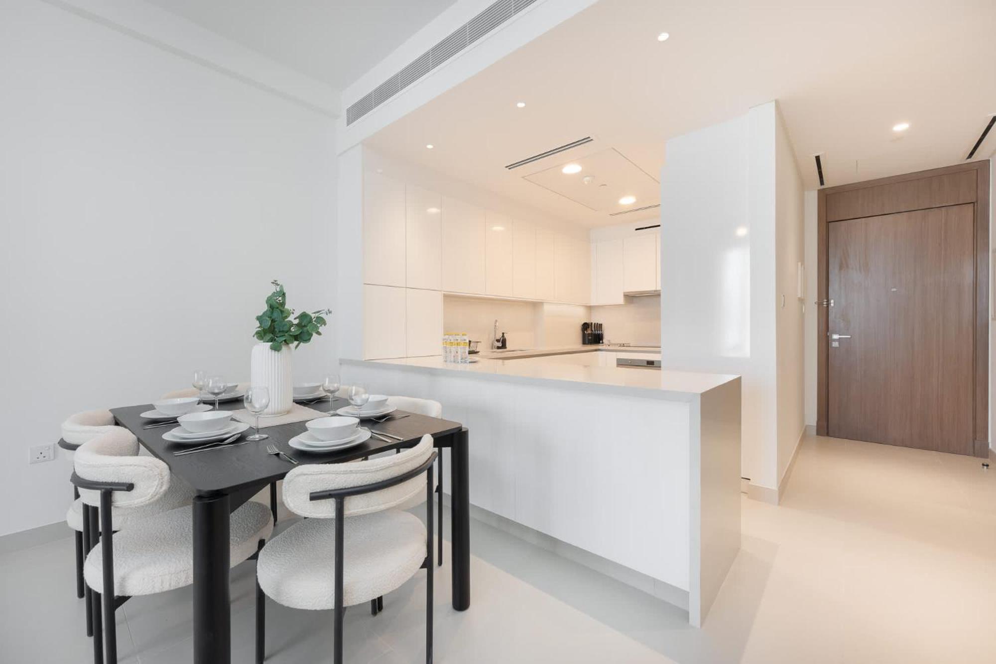 Apartment Elegant Relaxing 3-bedroom In Perfect Location At Canal Front 6
