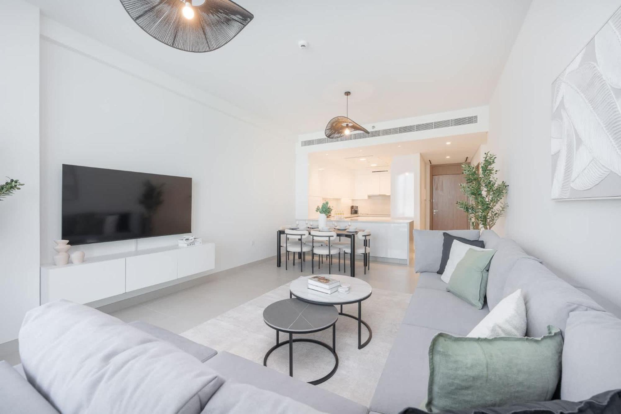 Elegant Relaxing 3-bedroom In Perfect Location At Canal Front 6 Apartment