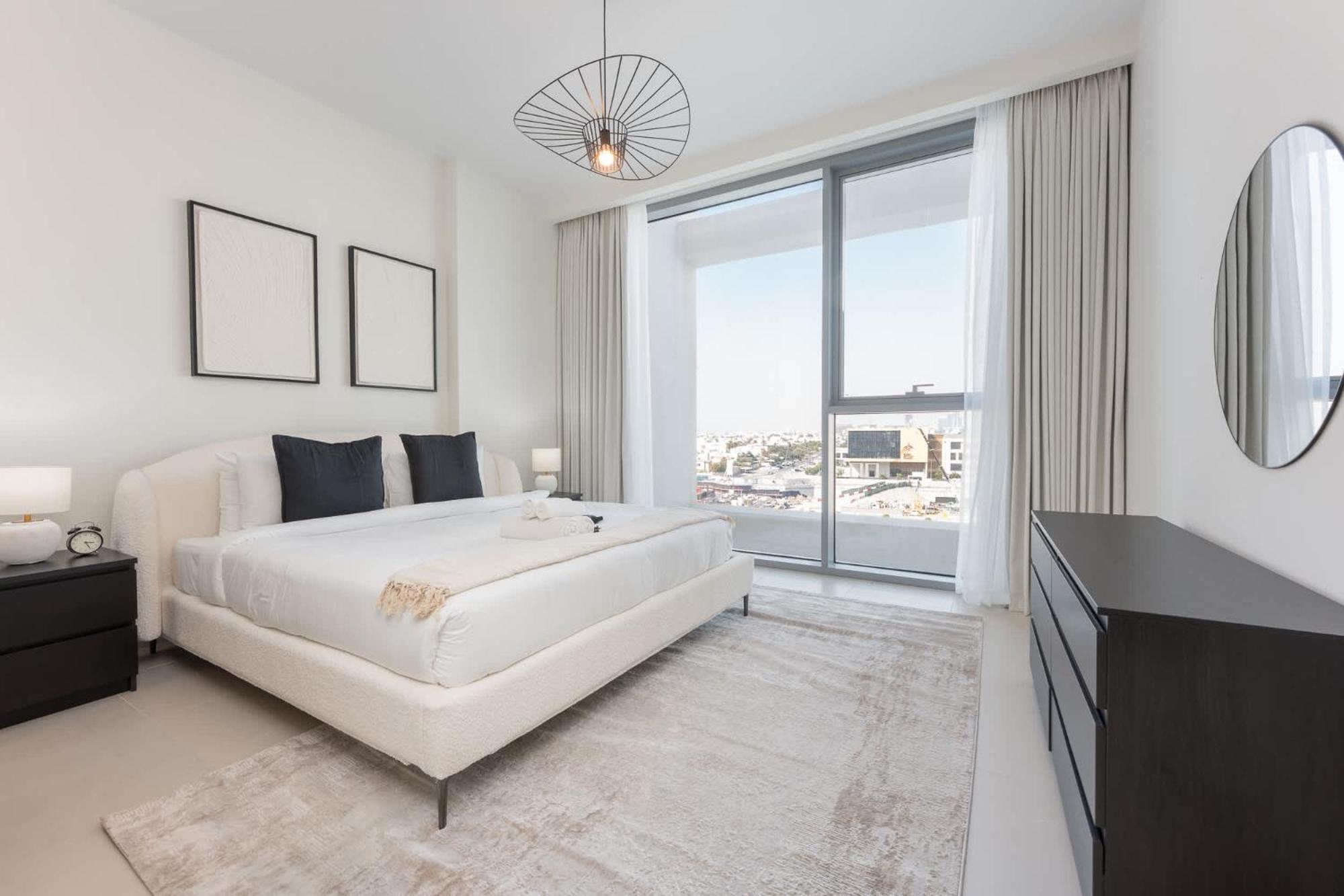 Elegant Relaxing 3-bedroom In Perfect Location At Canal Front 6 Apartment *