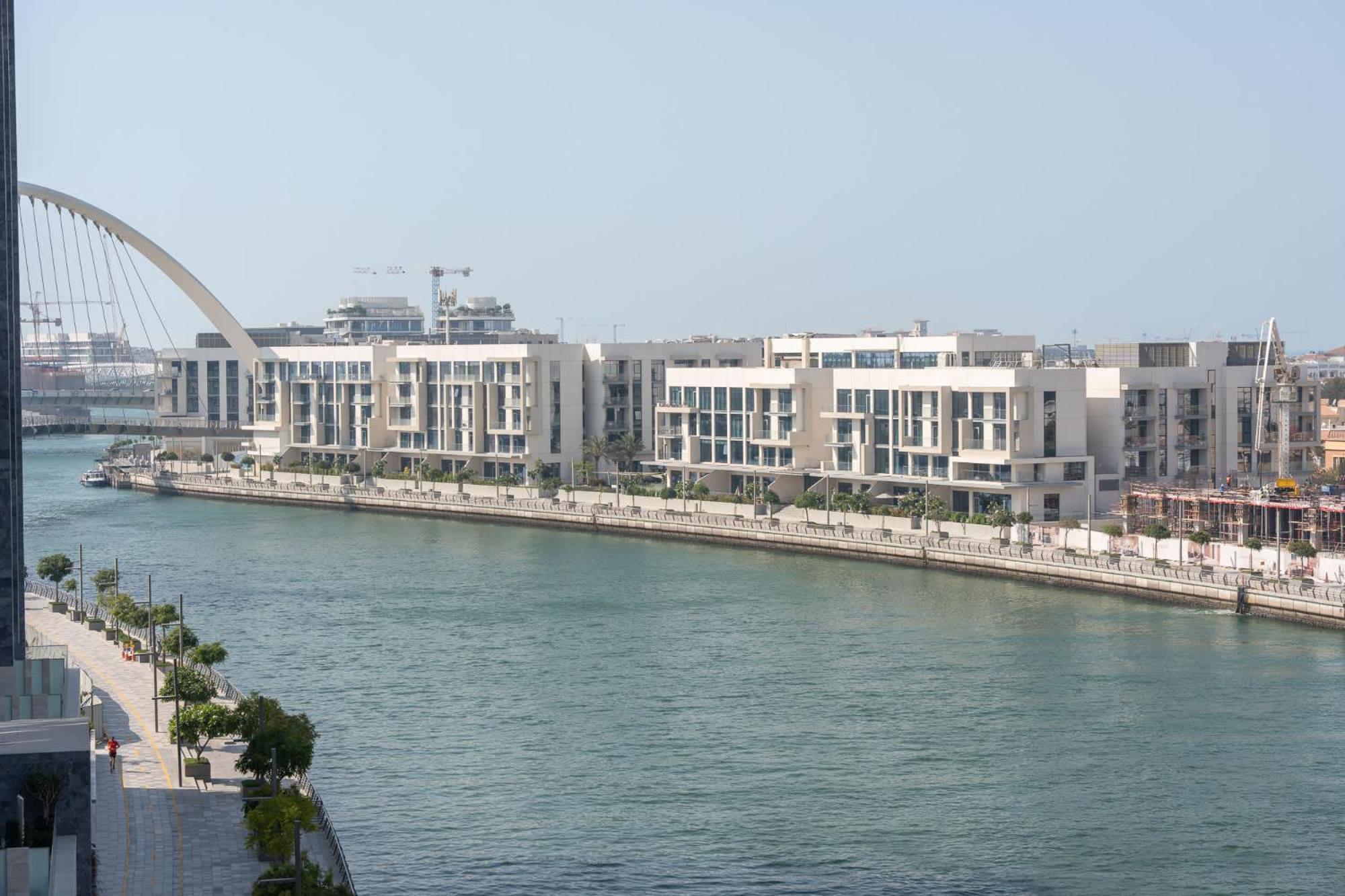Apartment Elegant Relaxing 3-bedroom In Perfect Location At Canal Front 6 Dubai