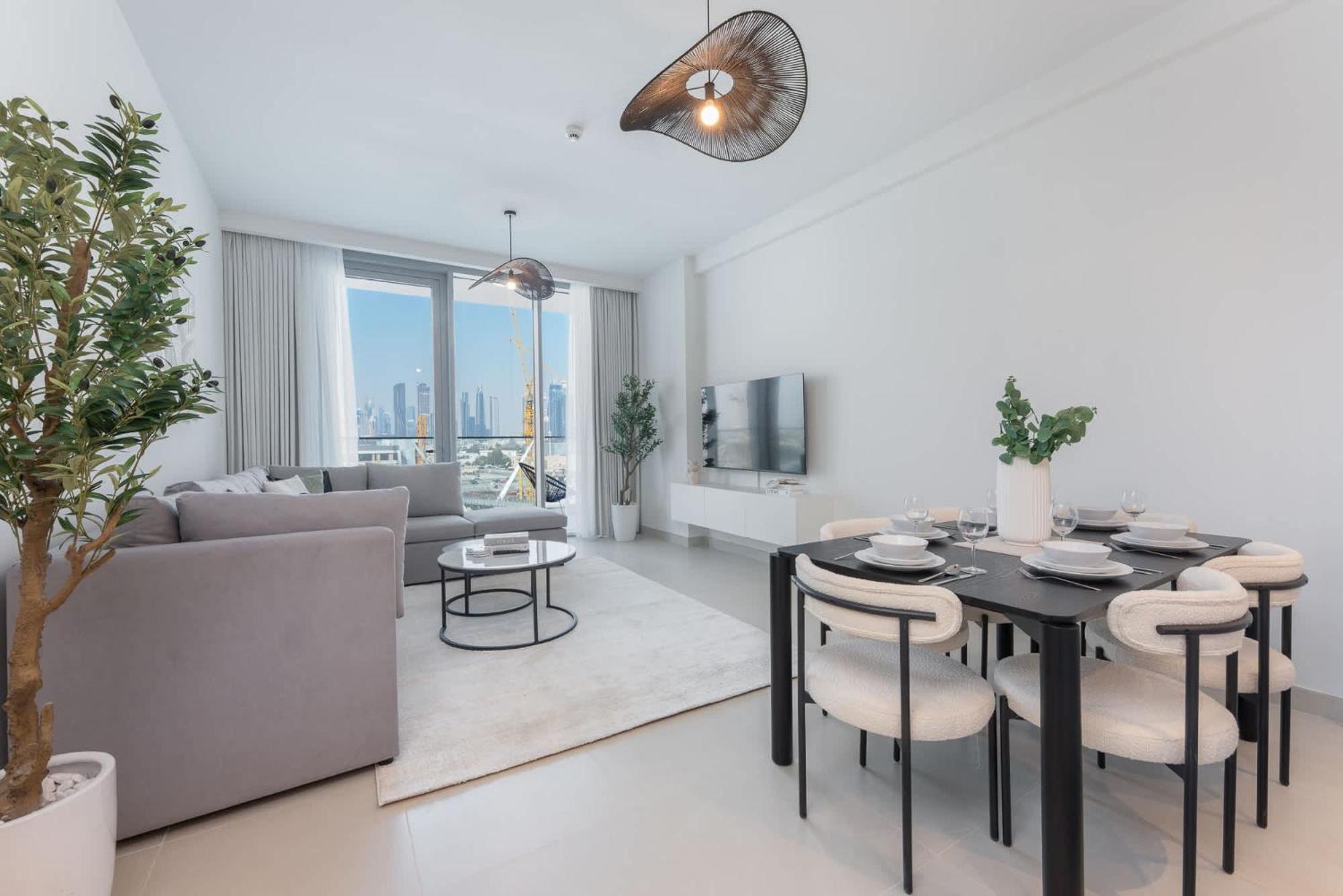Elegant Relaxing 3-bedroom In Perfect Location At Canal Front 6 * Dubai