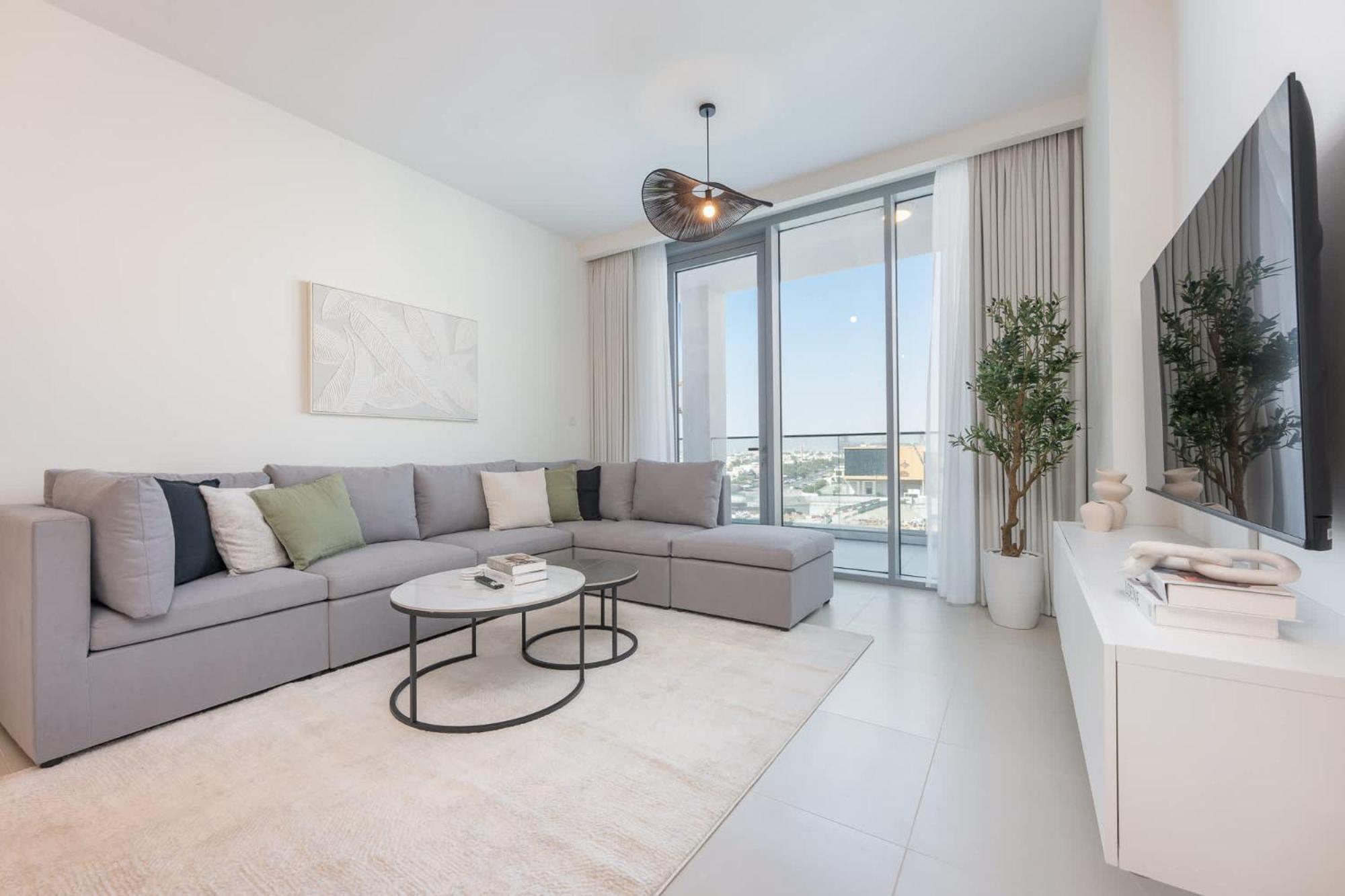 Elegant Relaxing 3-bedroom In Perfect Location At Canal Front 6 Apartment *